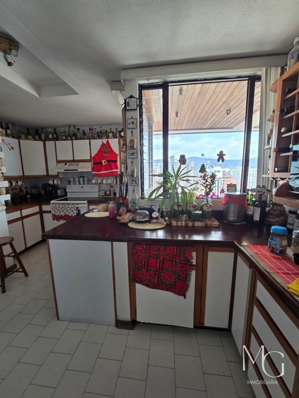 APARTAMENTO EN VENTA EN VÍA MARIS ZONA 10 - 7