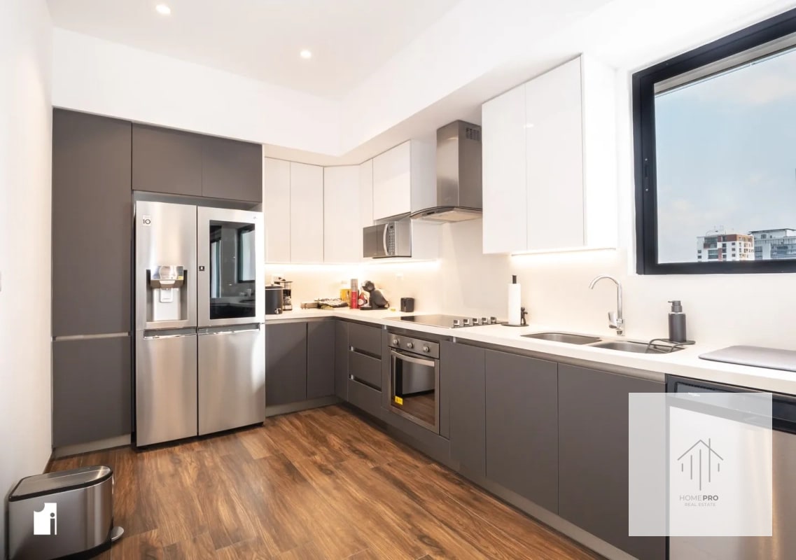 Apartamento Amueblado en Venta o Renta en Zona 10 - 11