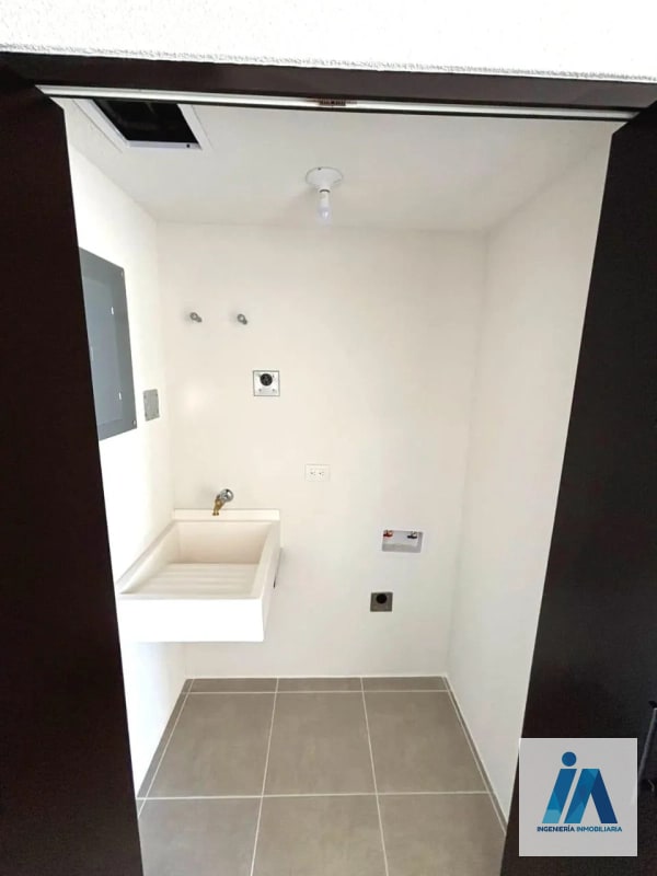 APARTAMENTO EN VENTA / ALQUILER – 📍Edificio Esenta, Zona 12 | Ubicación céntrica - 2