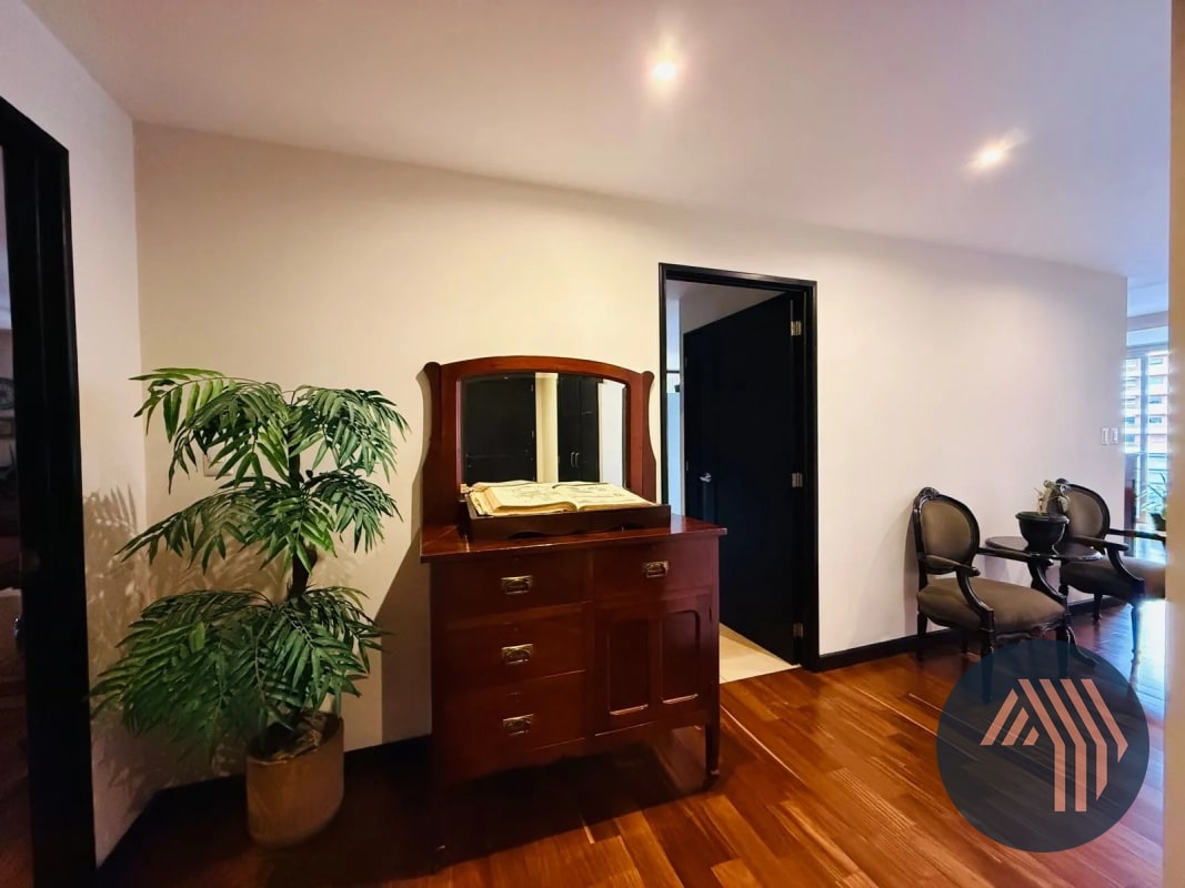 ALQUILER DE AMPLIO Y CÉNTRICO APARTAMENTO - ARIA, ZONA 10 - 1