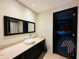 ALQUILER DE AMPLIO Y CÉNTRICO APARTAMENTO - ARIA, ZONA 10 — Apartamento en Alquiler en Aria, Zona 10, Guatemala, Ciudad — miniatura 2 de 17