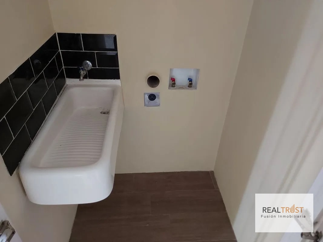 Vendo apartamento en edificio "Primium 2" ubicado en Ciudad Nueva. - 2