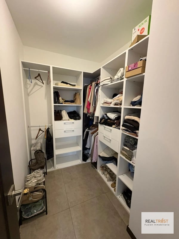 VENDO APARTAMENTO CON VISTAS ESPECTACULARES - ALBERO SAN LÁZARO ZONA 15 - 8