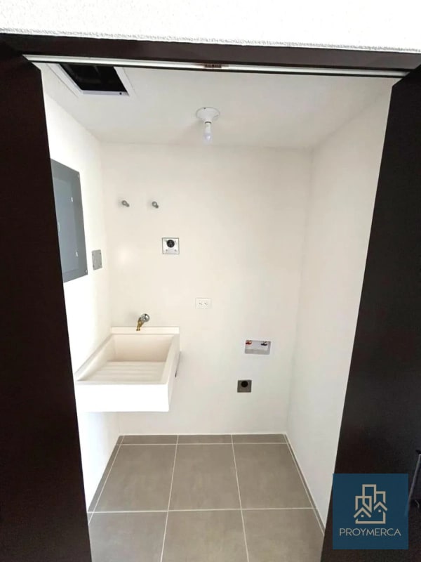 Apartamento en venta, Edificio Esenta, Zona 12 - 4