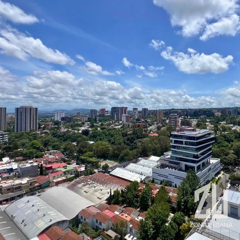 Penthouse de dos niveles con vista panorámica en Edificio Veinti4, Zona 10 - 7