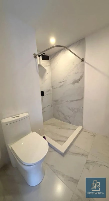 Apartamento con excelente ubicación en venta, Edifico Céntrico, Zona 5 - 10
