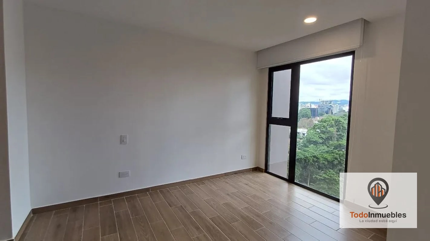 Apartamento en Renta en Parque 14 - 13