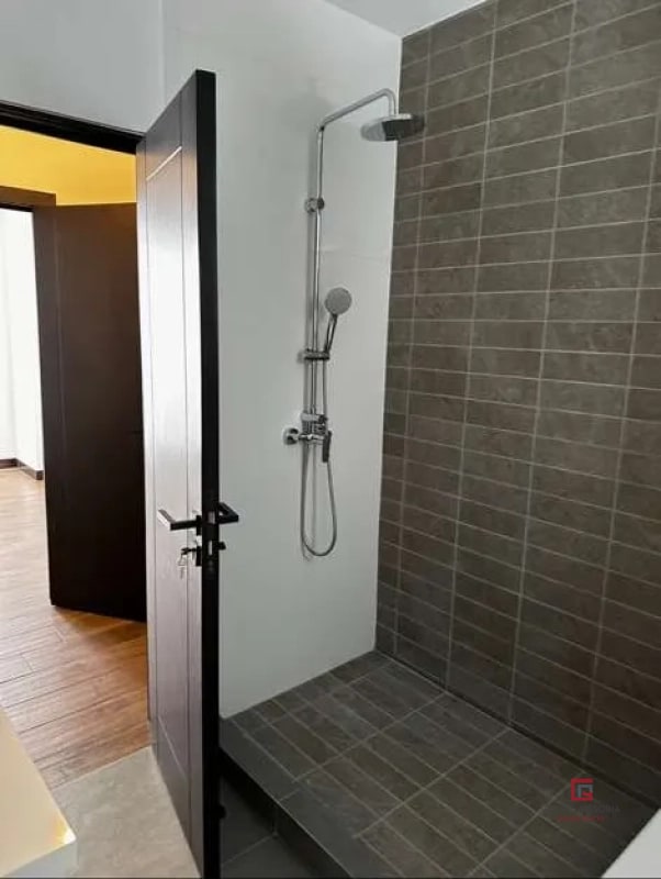 Amplio Apartamento en venta Lirios de Cayala - 5