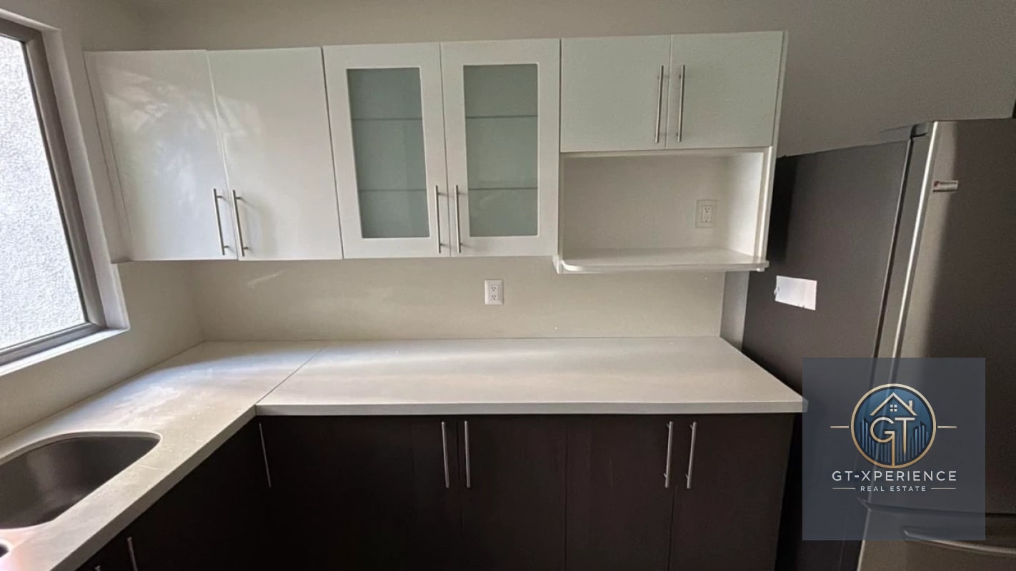 Lindo apartamento en edificio Attica, Zona 14 - 10
