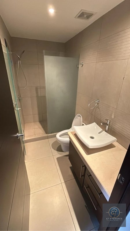 Lindo apartamento en edificio Attica, Zona 14 - 7