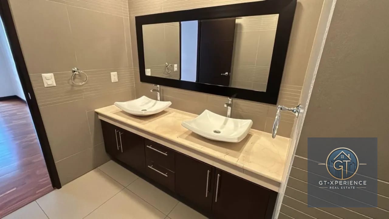 Lindo apartamento en edificio Attica, Zona 14 — Apartamento en Alquiler en Attica, Zona 14, Guatemala, Ciudad — foto 4 de 14