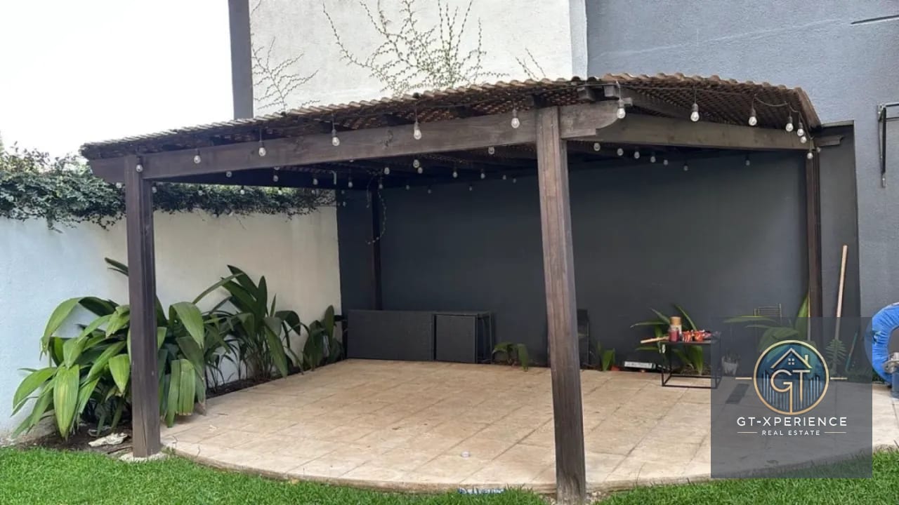 Lindo apartamento en edificio Attica, Zona 14 — Apartamento en Alquiler en Attica, Zona 14, Guatemala, Ciudad — foto 2 de 14
