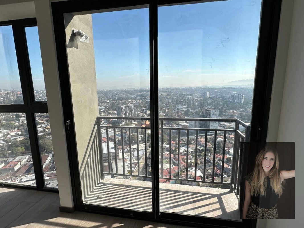 Apartamento en venta Edificio Altaire zona 11 - 2
