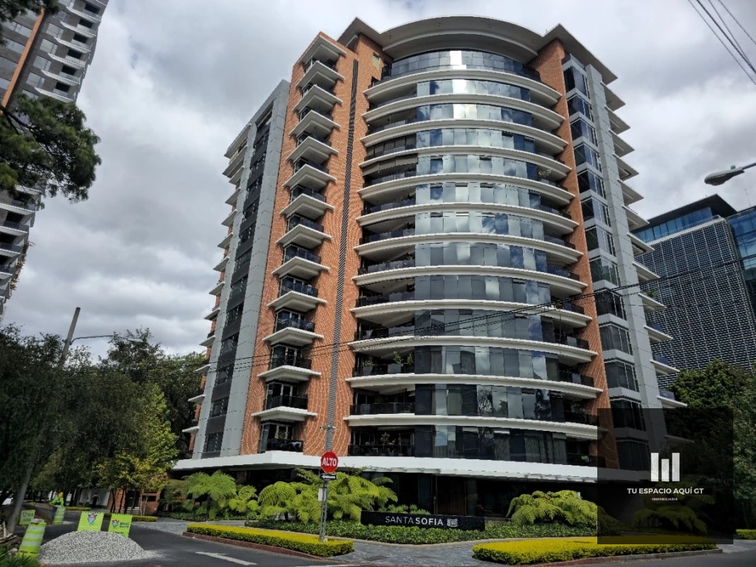 Hermoso Penthouse en Venta en Zona 10 - 1