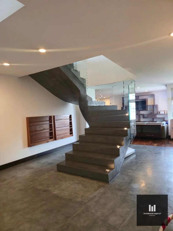 Hermoso Penthouse en Venta en Zona 10 - 8