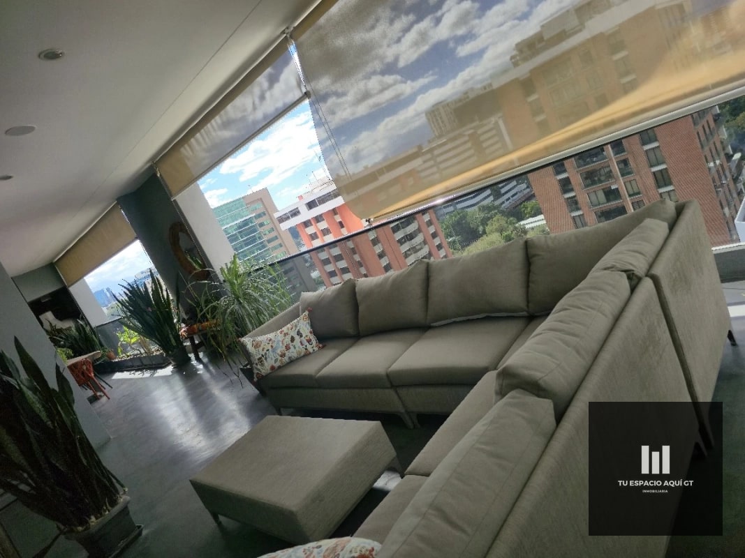 Hermoso Penthouse en Venta en Zona 10 - 2