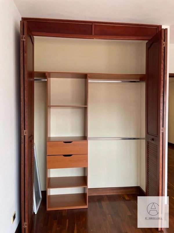 Apartamento en renta en Oakland, zona 10 - 15