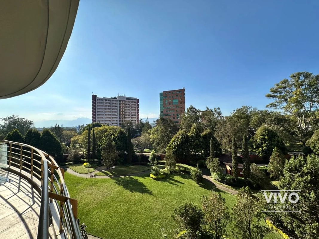 Apartamento amplio en renta – TADEUS, Zona 14, $2400 - 1