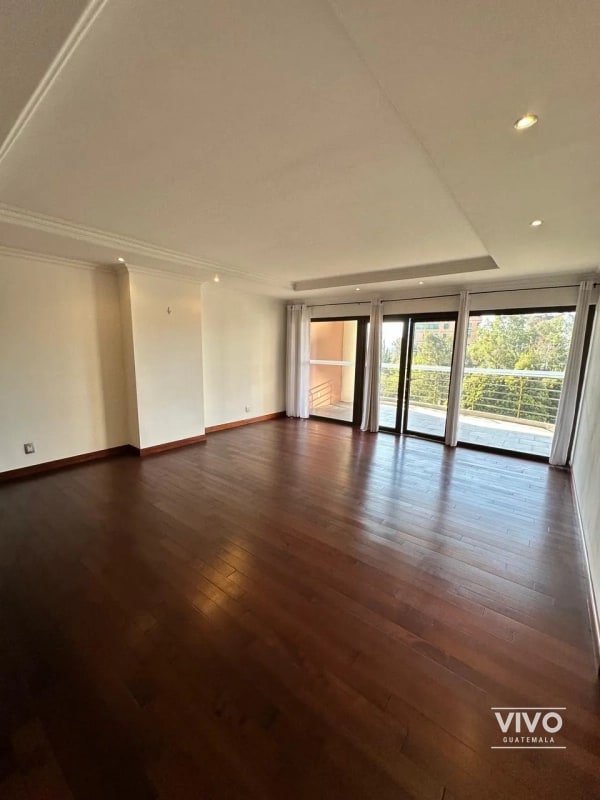 Apartamento amplio en renta – TADEUS, Zona 14, $2400 - 8