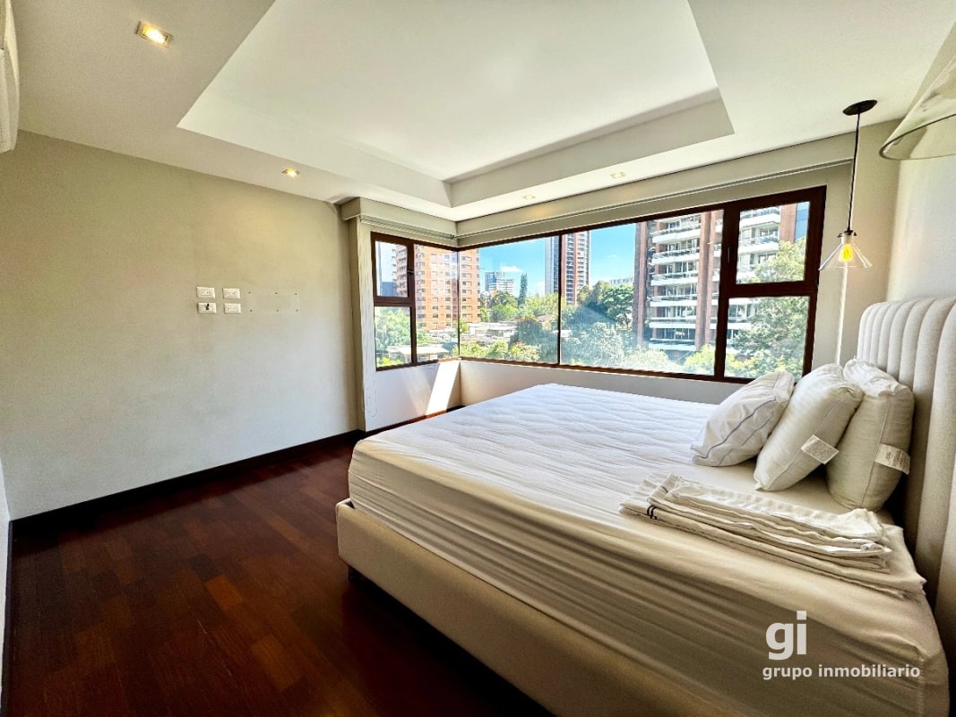 Apartamento de 200 m2 en venta zona 14 - 4