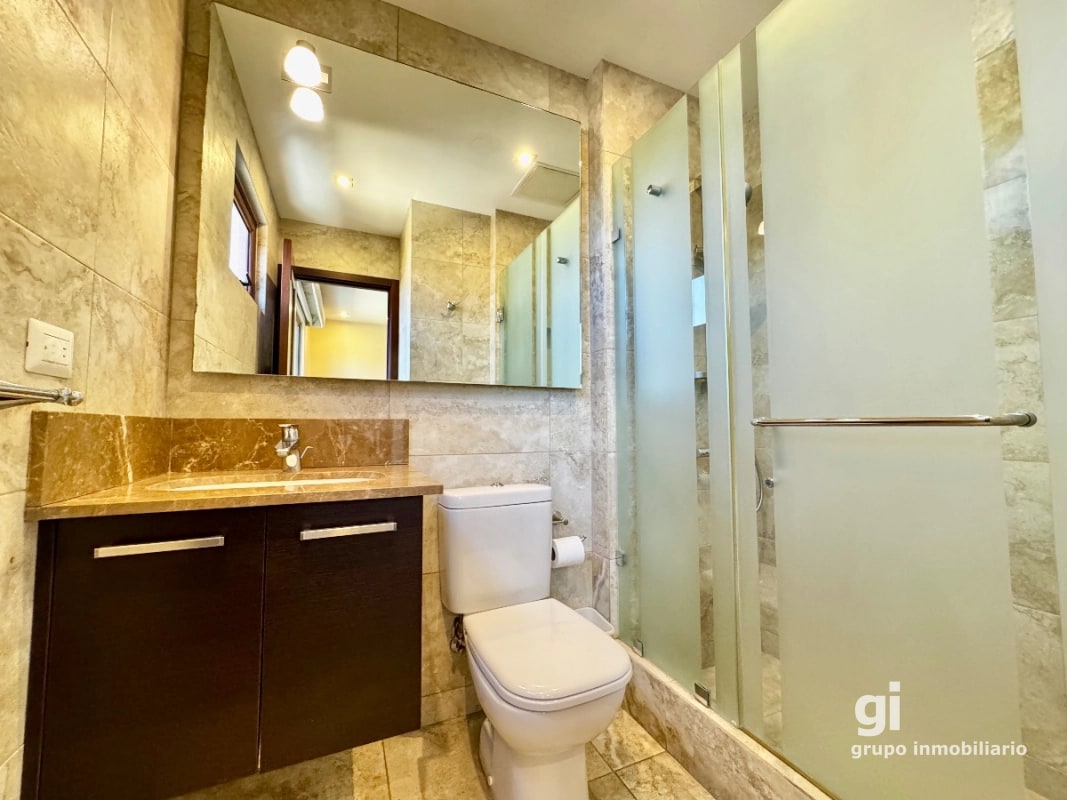 Apartamento de 200 m2 en venta zona 14 - 2