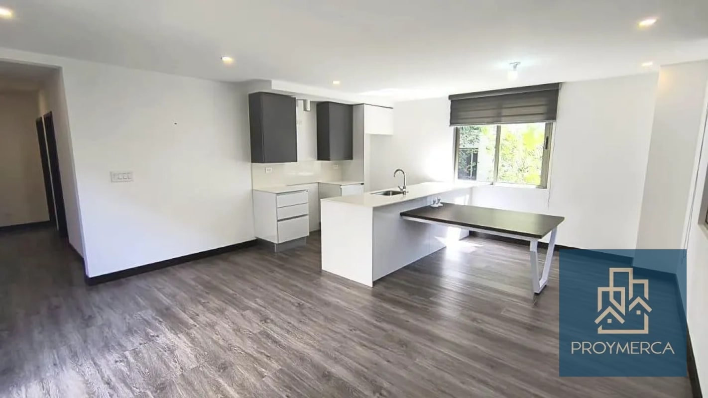 Apartamento con jardín en venta, Edificio Iridia, Zona 13 - 13
