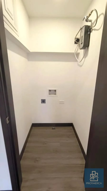 Apartamento con jardín en venta, Edificio Iridia, Zona 13 - 6