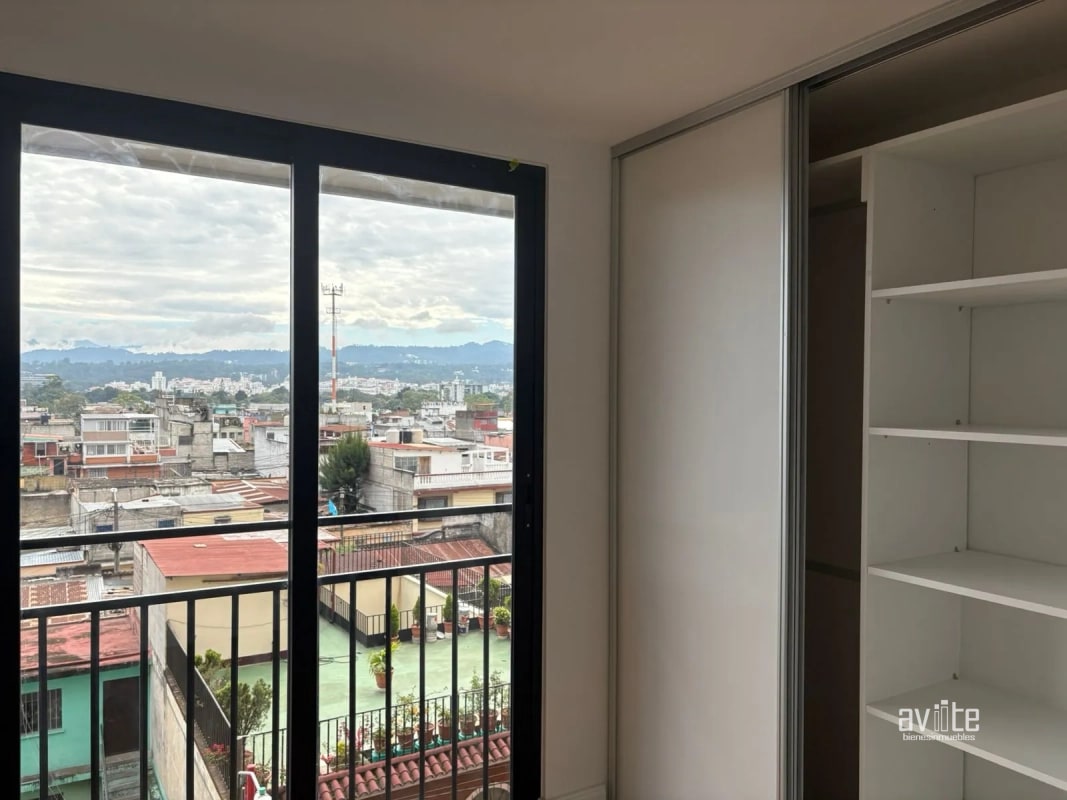 Apartamento tipo estudio en alquiler en Centrico, zona 5.    Q5,500.00 incluye linea blanca. - 10