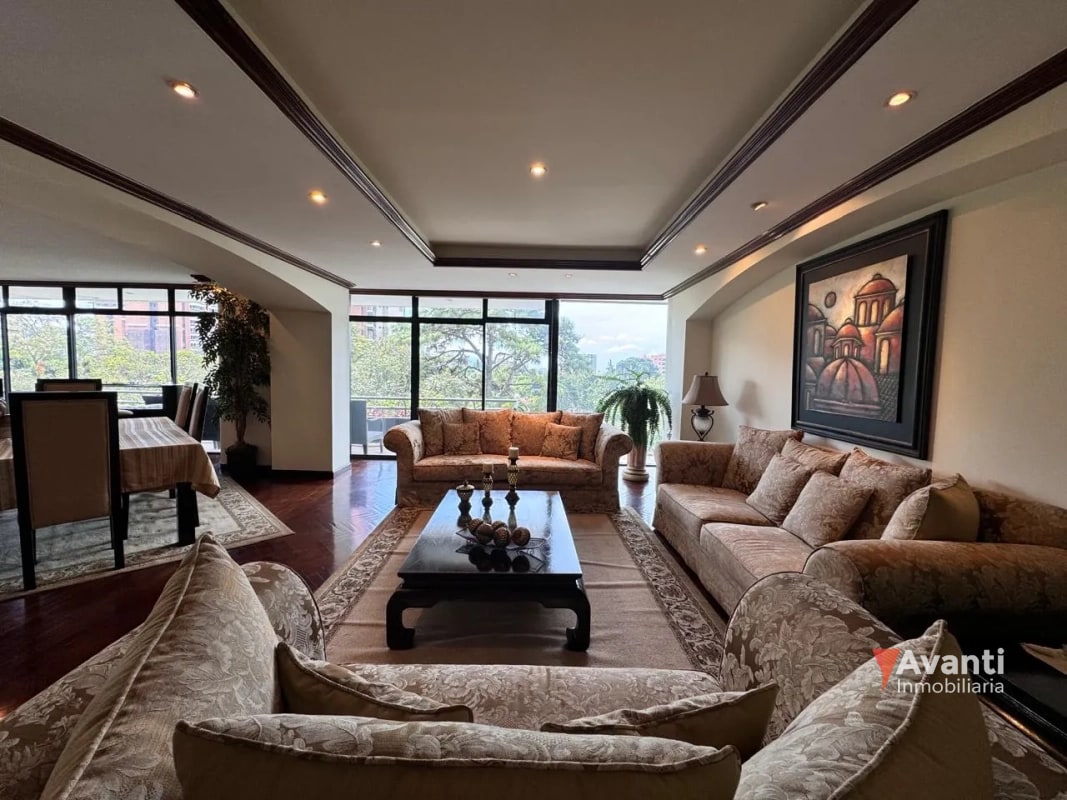 VENTA APARTAMENTO ZONA 14, AMPLIO - 1