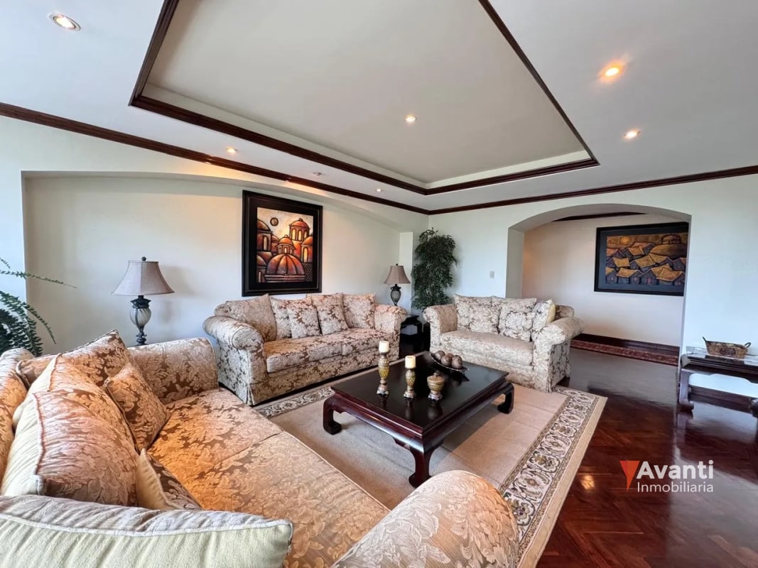 VENTA APARTAMENTO ZONA 14, AMPLIO - 15
