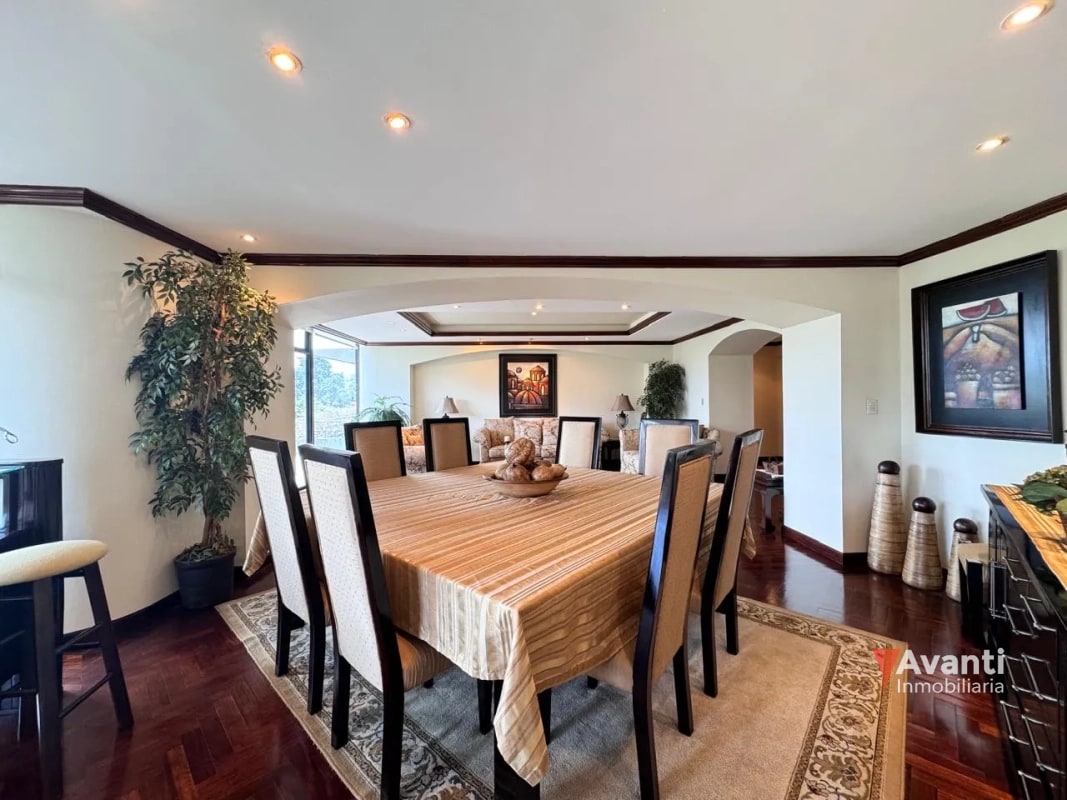 VENTA APARTAMENTO ZONA 14, AMPLIO - 13