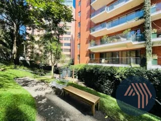 ALQUILER DE AMPLIOS APARTAMENTOS - LUCCA, ZONA 10 — Apartamento en Alquiler en Lucca, Zona 10, Guatemala, Ciudad — miniatura 2 de 17
