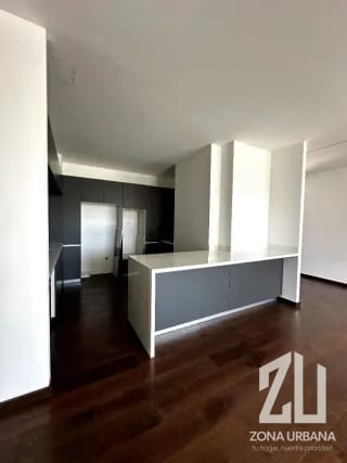 Apartamento amplio y bien iluminado con balcón en Edificio Tero 14 — Apartamento en Alquiler en Zona 14, Guatemala, Ciudad — miniatura 9 de 10
