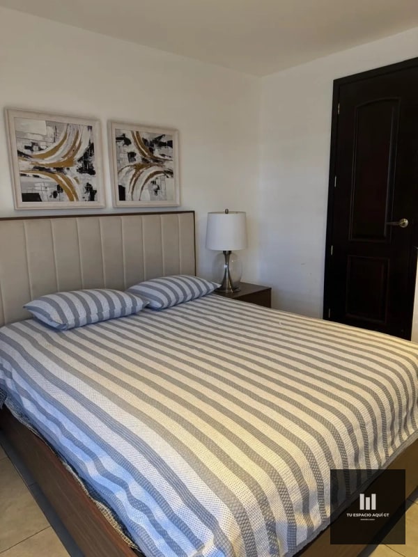 Apartamento en Alquiler, en Zona 10 - Amueblado - 6