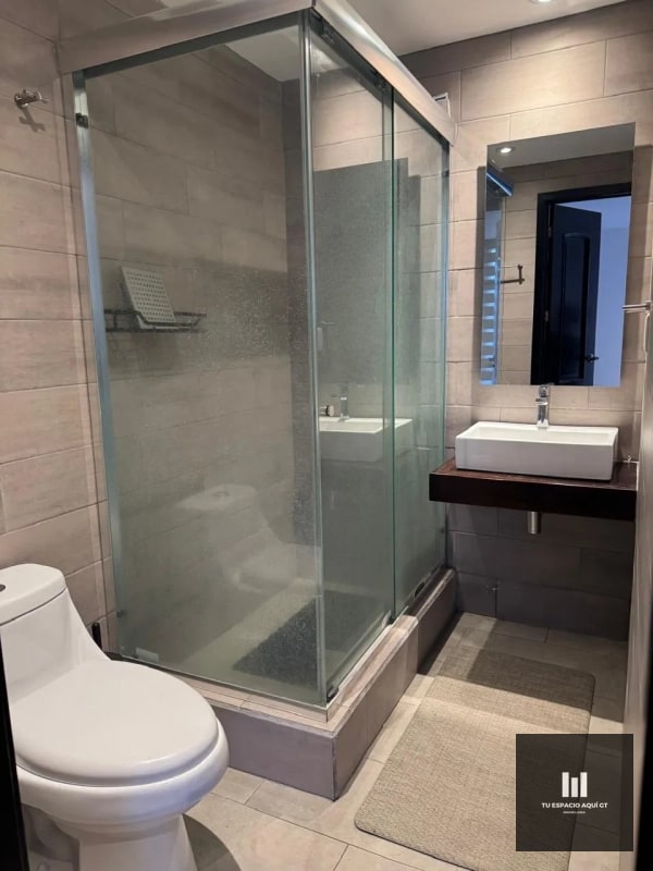 Apartamento en Alquiler, en Zona 10 - Amueblado - 3