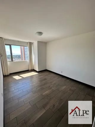 PENTHOUSE CON TERRAZA ZONA 10 — Apartamento en Alquiler en Verona, Zona 10, Guatemala, Ciudad — miniatura 8 de 15
