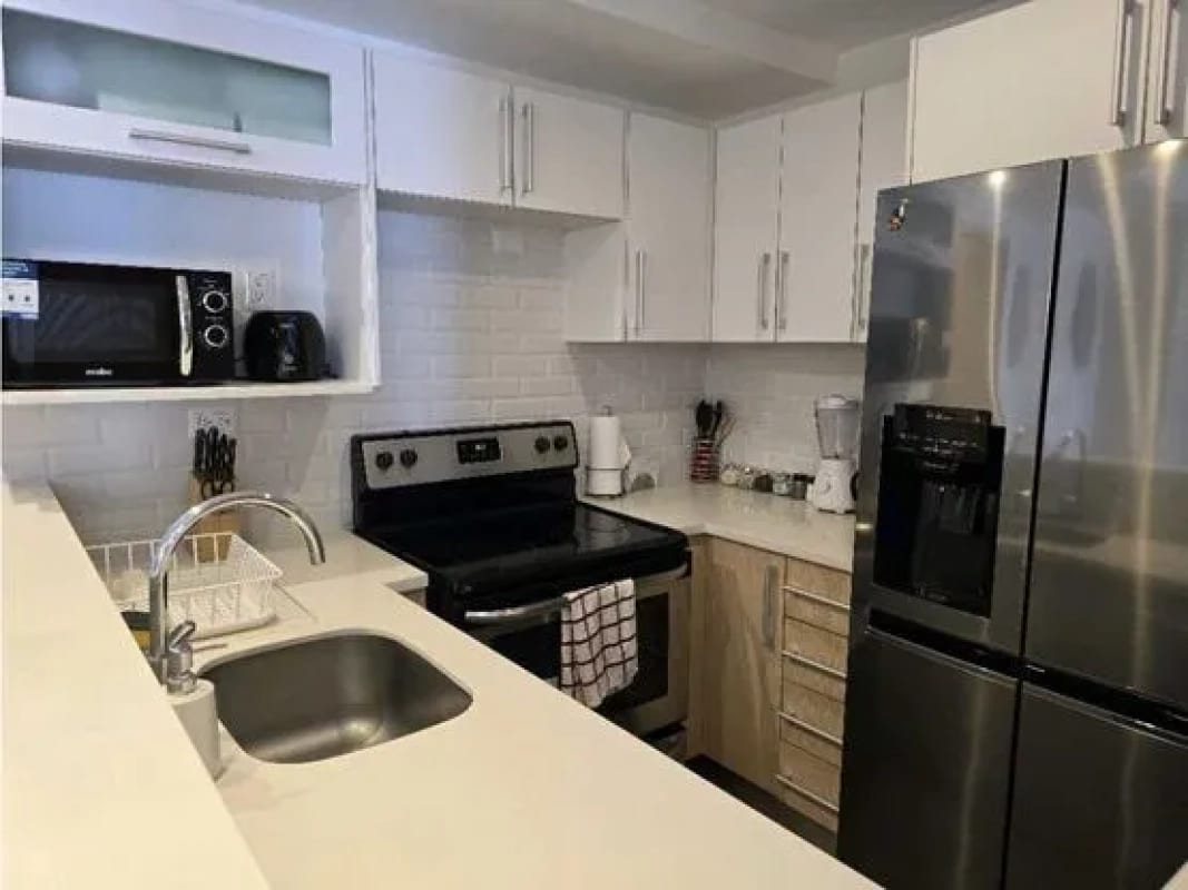 Apartamento en Alquiler Zona 10 — Apartamento en Alquiler en Zona 10, Guatemala, Ciudad — foto 7 de 9
