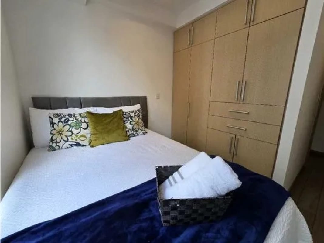 Apartamento en Alquiler Zona 10 — Apartamento en Alquiler en Zona 10, Guatemala, Ciudad — foto 4 de 9