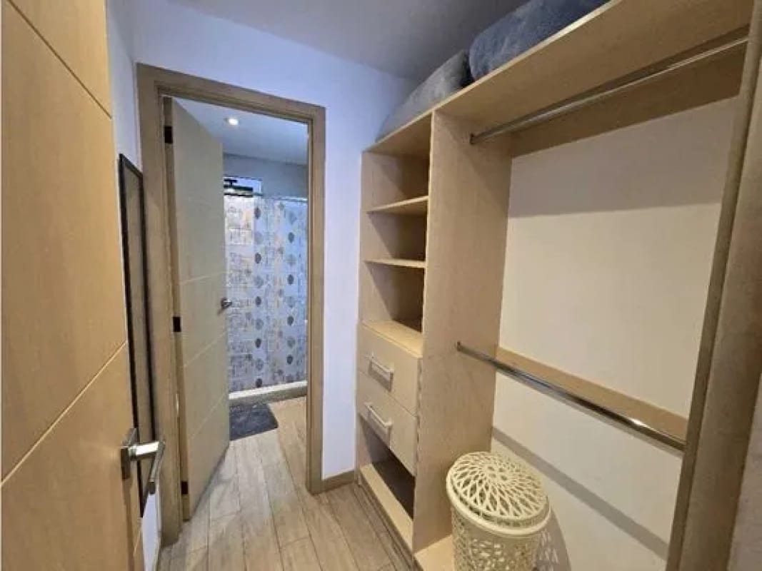Apartamento en Alquiler Zona 10 — Apartamento en Alquiler en Zona 10, Guatemala, Ciudad — foto 3 de 9