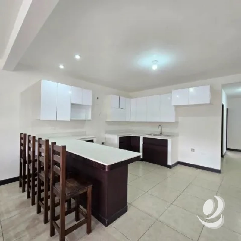 Apartamento en Renta Piedra Parada acceso por Zona 16 - 10