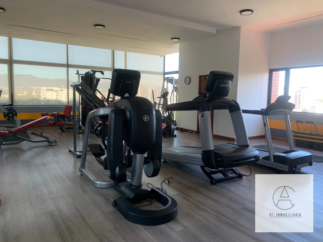 Venta de Apto. Torre Condesa, Zona 14 - 2