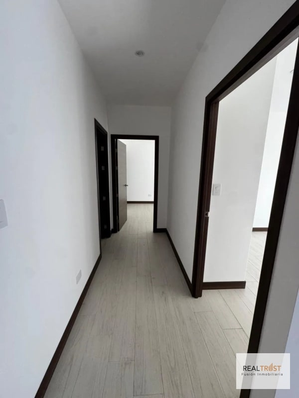 Apartamento en renta Spazio zona 15 - 12