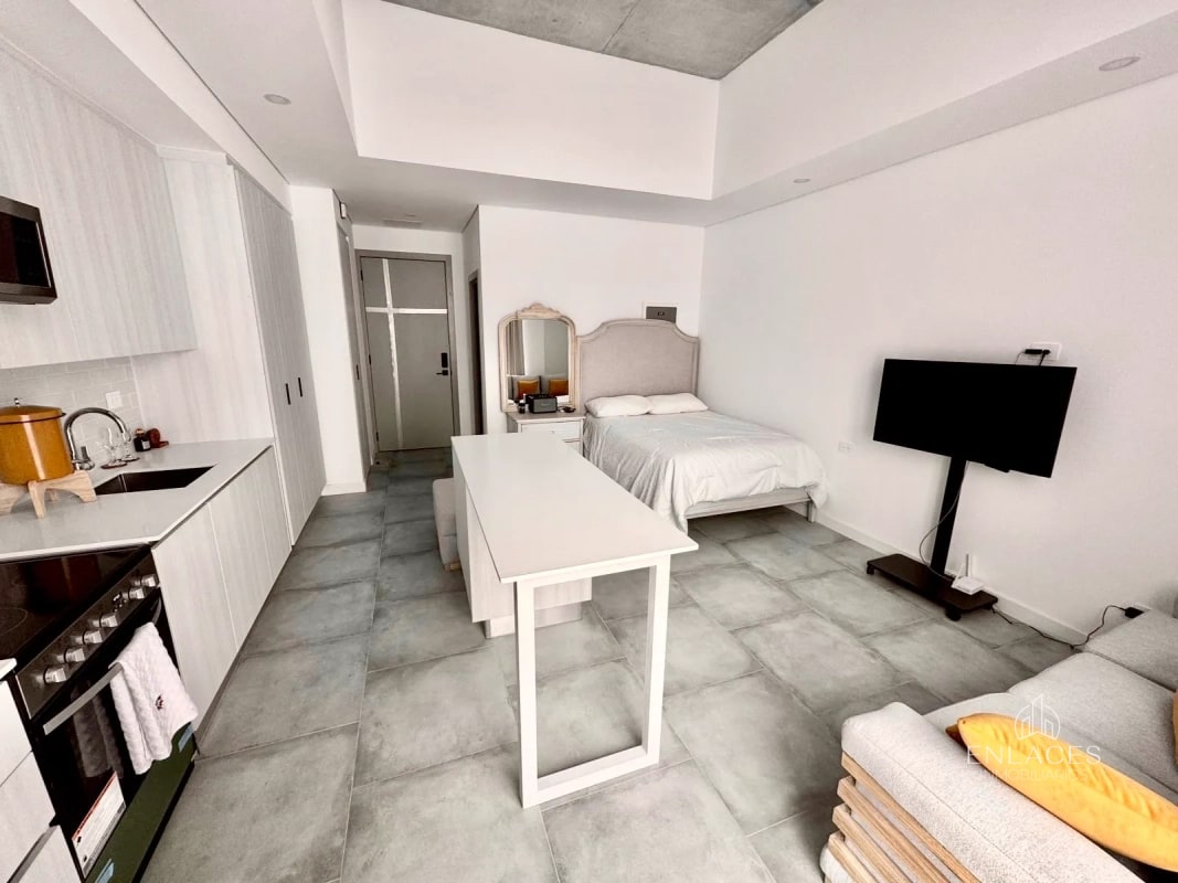 Zona 16 • Apartamento en Renta • Antares de Cayalá • Estudio - 7
