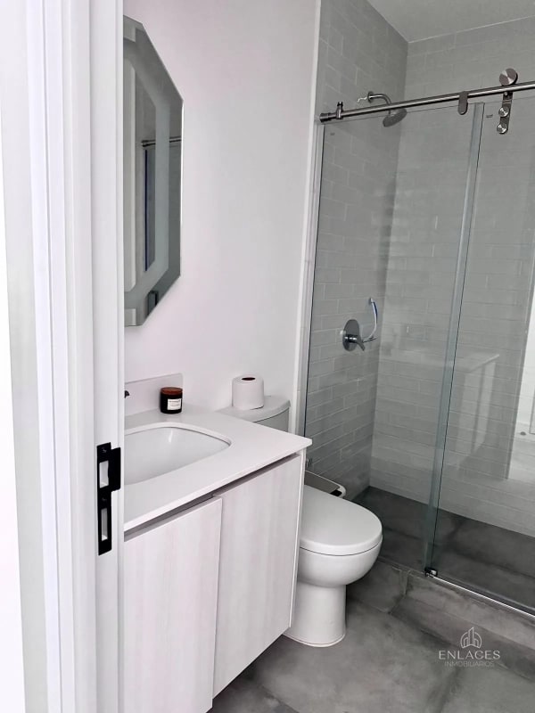 Zona 16 • Apartamento en Renta • Antares de Cayalá • Estudio - 5