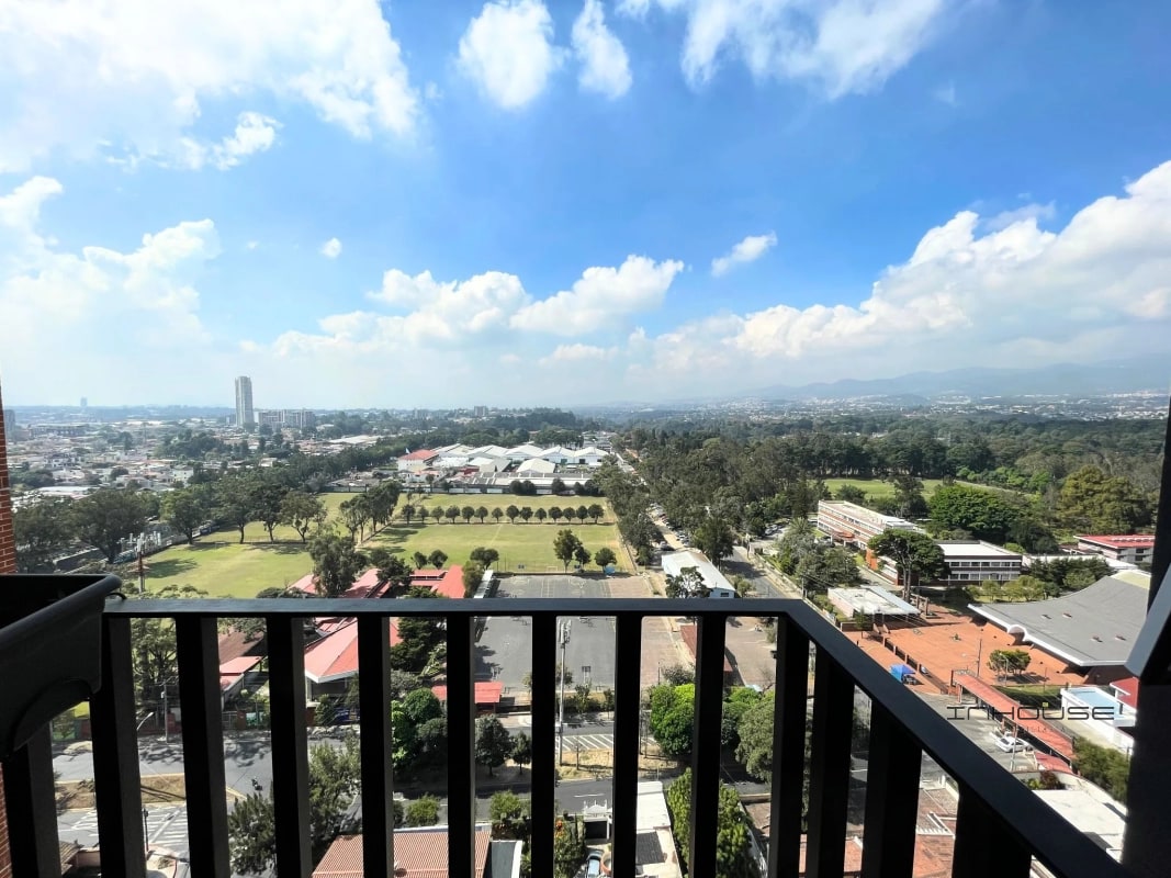 APARTAMENTO EN VENTA ZONA 11 CON ACCESO AL PERIFERICO - 2