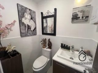 Apartamento en renta dentro de Colonia — Apartamento en Alquiler en Zona 5, Guatemala, Ciudad — miniatura 2 de 9