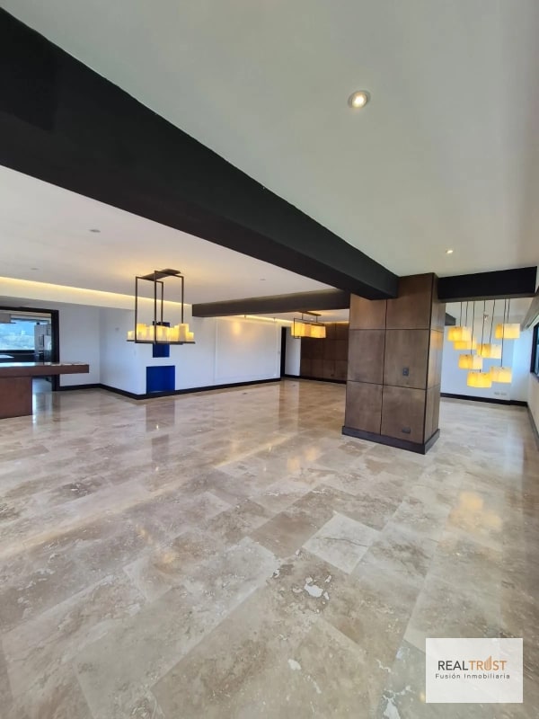 EN VENTA ESPECTACULAR PENTHOUSE - 15