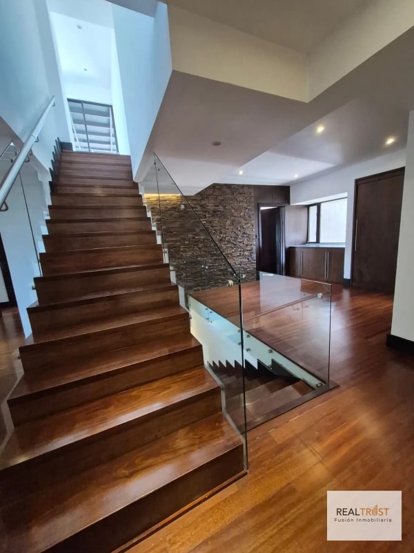 EN VENTA ESPECTACULAR PENTHOUSE - 14