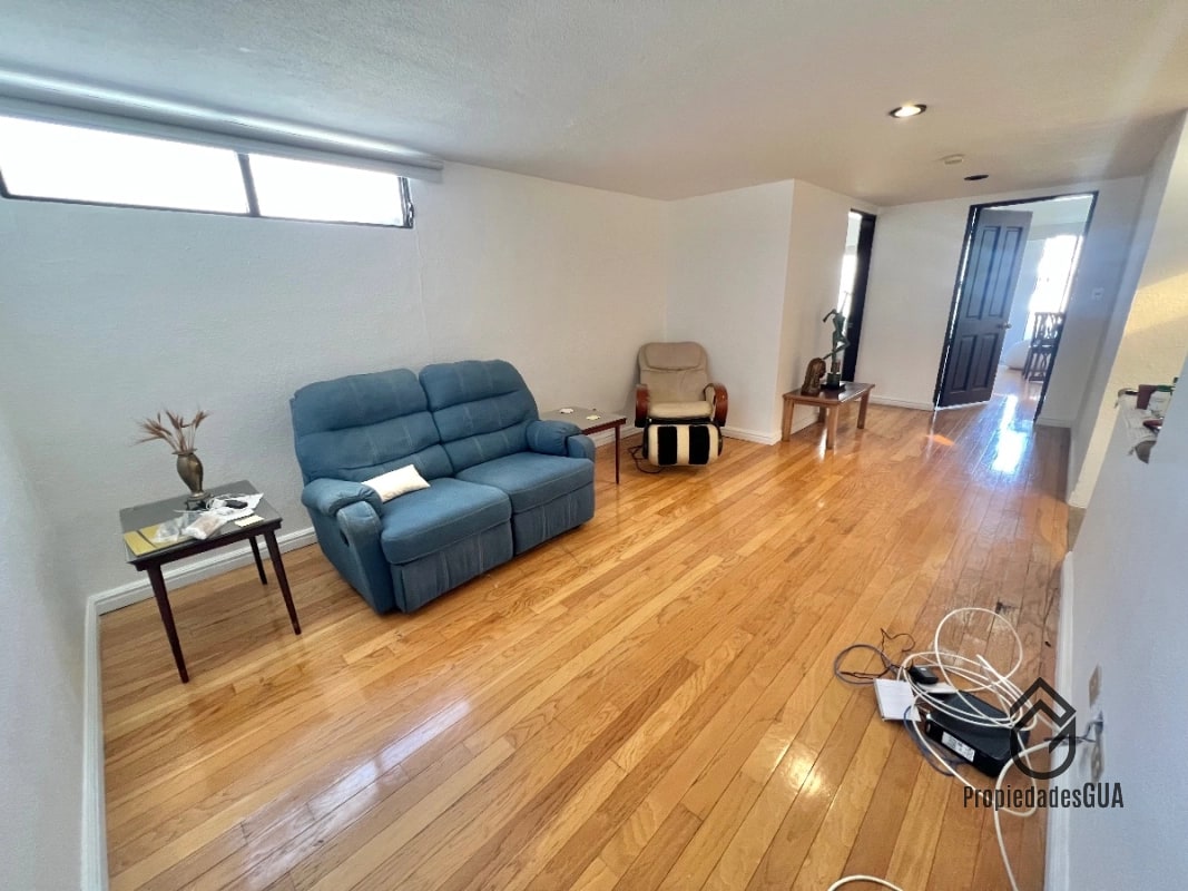 Apartamento amplio con balcones - 6