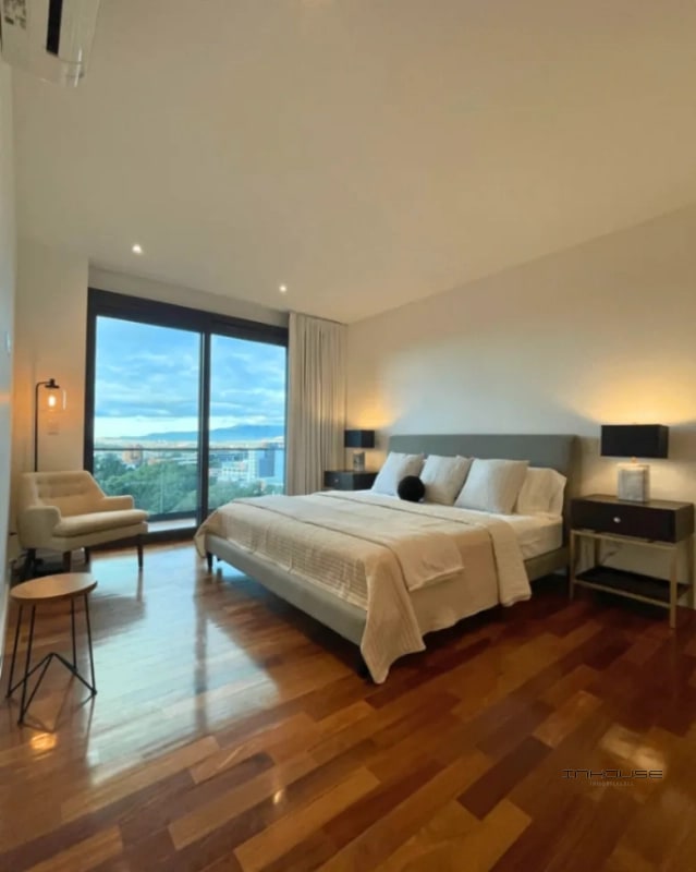 APARTAMENTO EN RENTA ZONA 10 AMUEBLADO FRENTE AL OBELISCO - 8